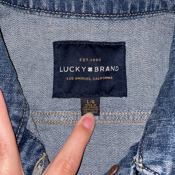 LUCKY BRAND The Tomboy Trucker Women’s Denim Jacket. Size L. - Picture 3 of 4